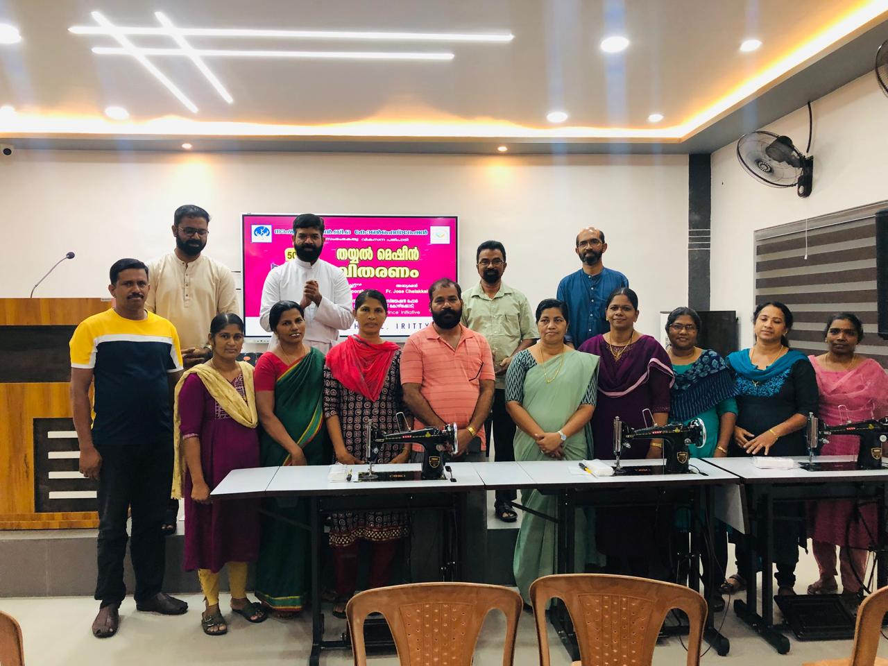 Community Development Initative -Sewing machine distribution in Kannur  , STARS, in partnership with the National NGO Confederation, distributed sewing machines to 45 underprivileged women in Kannur, Kerala.